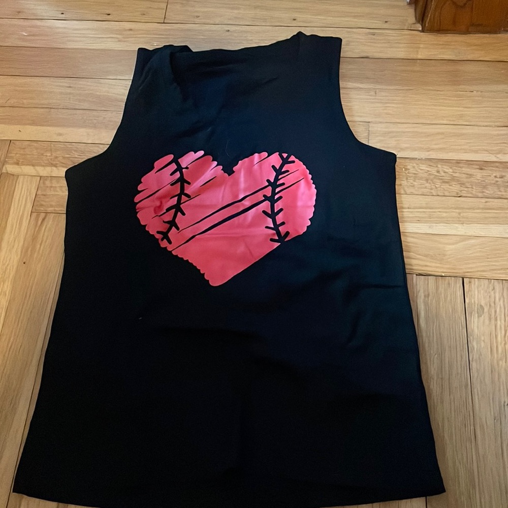 Black heart softball tank